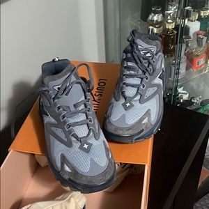 Louis vuitton sneakers